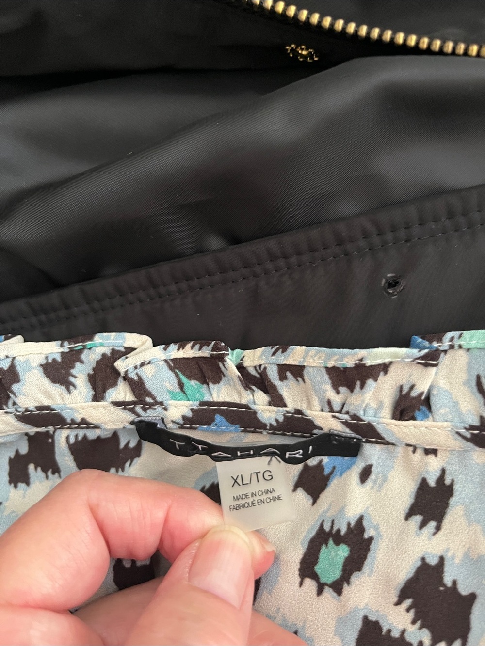 T Tahari Black, Cream, Brown and Teal Printed Blouse Size L - Picture 4 of 11